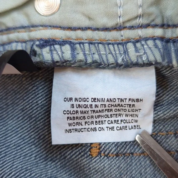 NWT Gloria Vanderbilt Amanda Slimming Effect Capri Denim Jeans 8 Blue Pockets - Picture 7 of 16